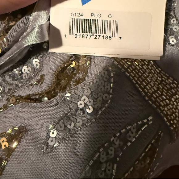 New | MAC DUGGAL 5124 |  Beaded Long Sleeve Evening Gown 6 - Picture 7 of 8